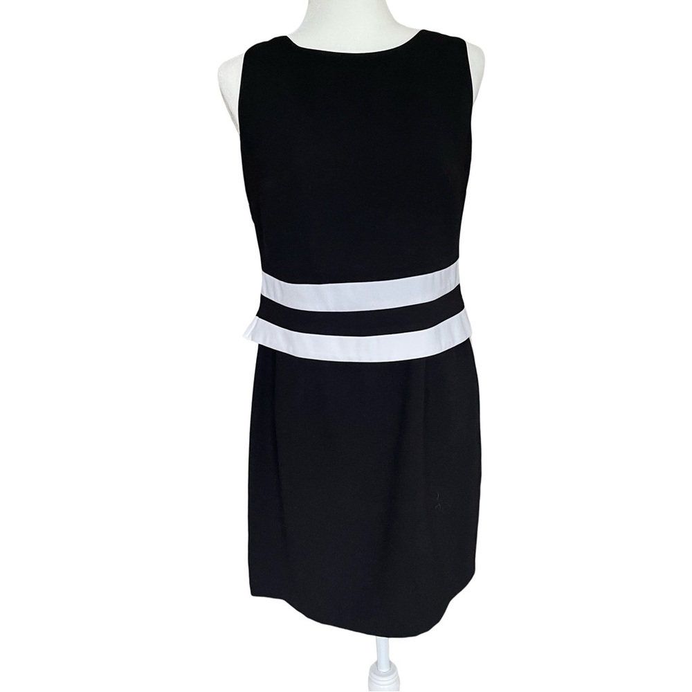Sheath sleeveless black and white dress by CDC. 10 Petite.